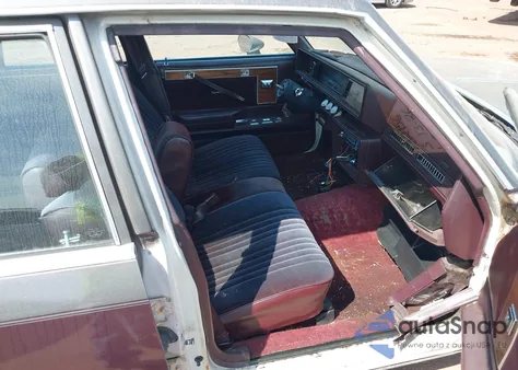 1986 Oldsmobile Cutlass Supreme from USA, damaged, VIN 1G3GR69Y5GR312031